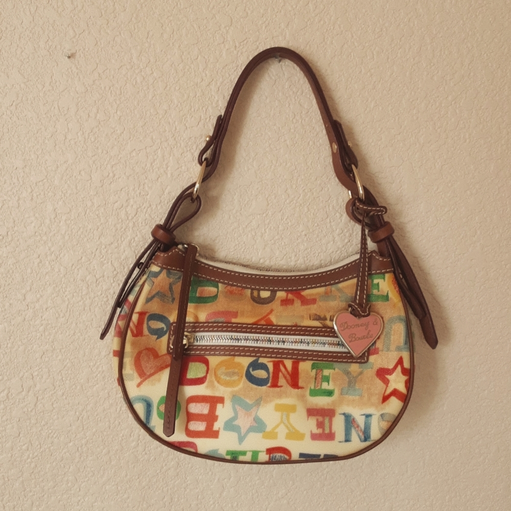 Dooney & Bourke Doodle Pouchete Bag   💛💛💛NWOT